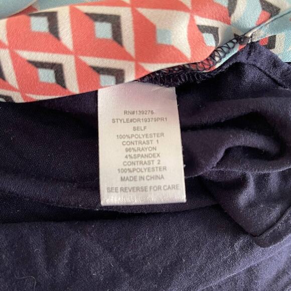 DR2 Womens Small Top Blouse Blue Pink Chevron Print Sleeveless - Picture 4 of 10